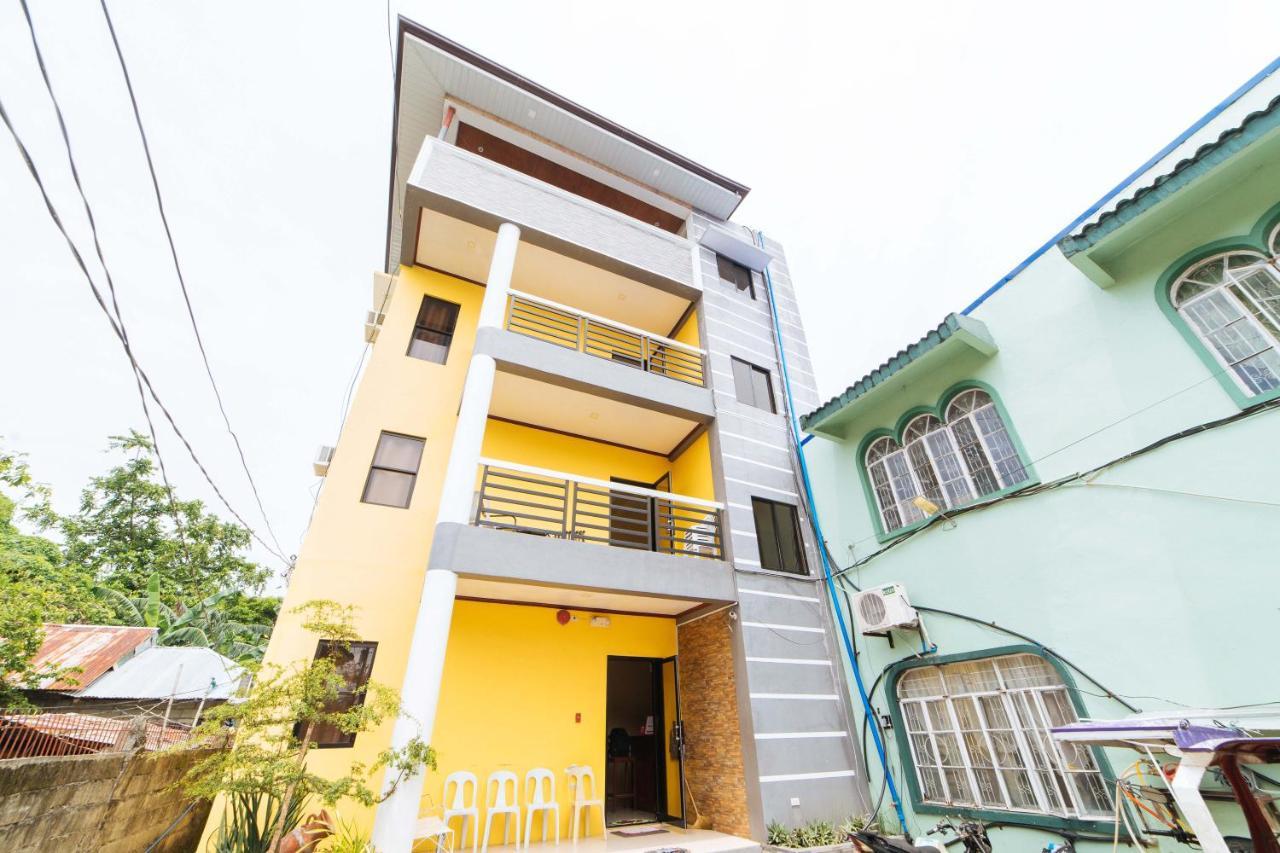 Reddoorz @ D Maagma Street Otel Kalibo Dış mekan fotoğraf